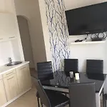 Resindenz Benni 7 Mit Beheiztem Grossem Pool Διαμέρισμα *