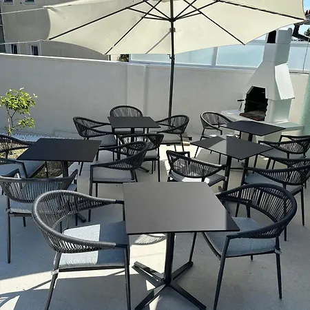 Resindenz Benni 7 Mit Beheiztem Grossem Pool * Медулин