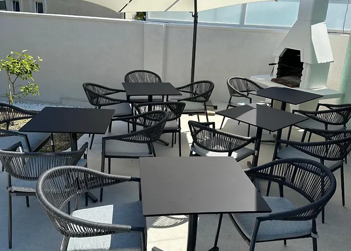 Resindenz Benni 7 Mit Beheiztem Grossem Pool * Medulin