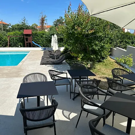 Resindenz Benni 7 Mit Beheiztem Grossem Pool